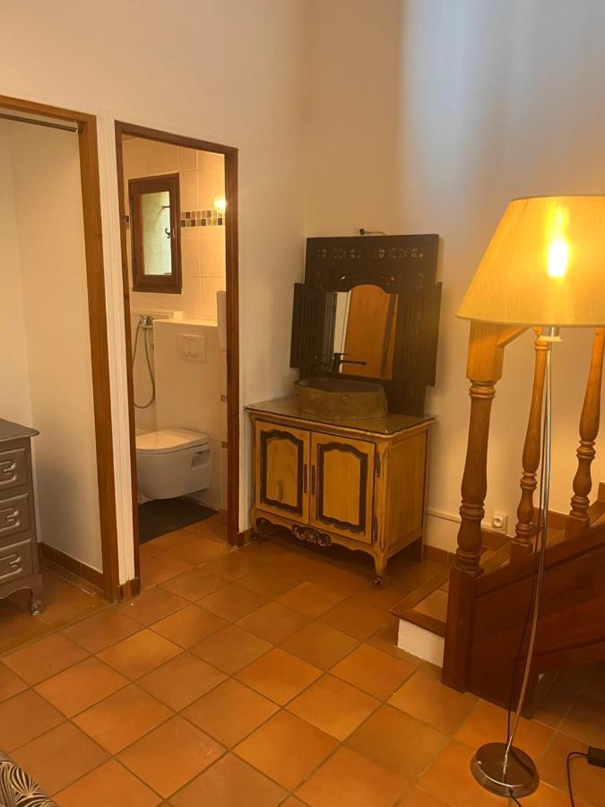 Le Mazet De Choubouloute Bed & Breakfast Saint-Gilles  Exterior photo