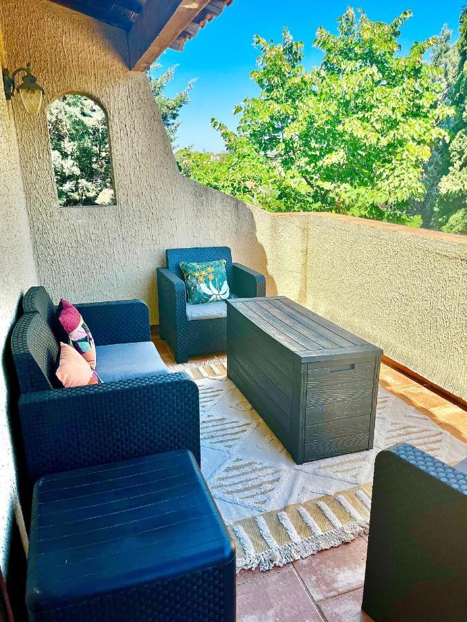 Le Mazet De Choubouloute Bed & Breakfast Saint-Gilles  Exterior photo